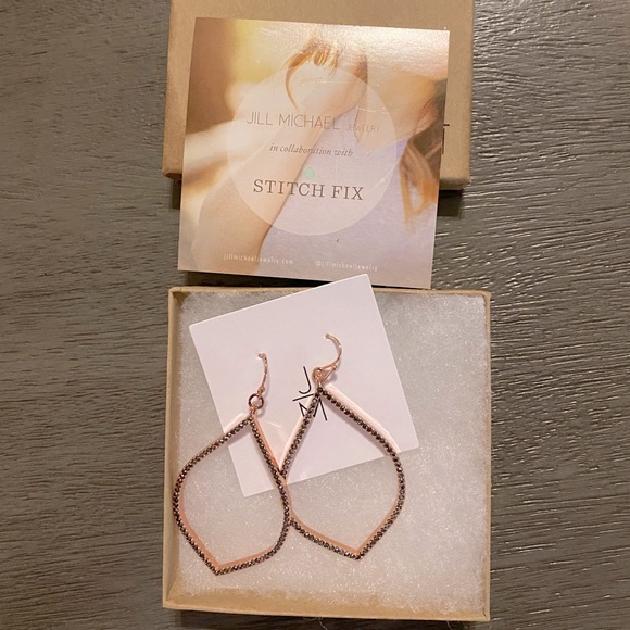 Jillian Michael Midnight drop hoop - Picture 2 of 7